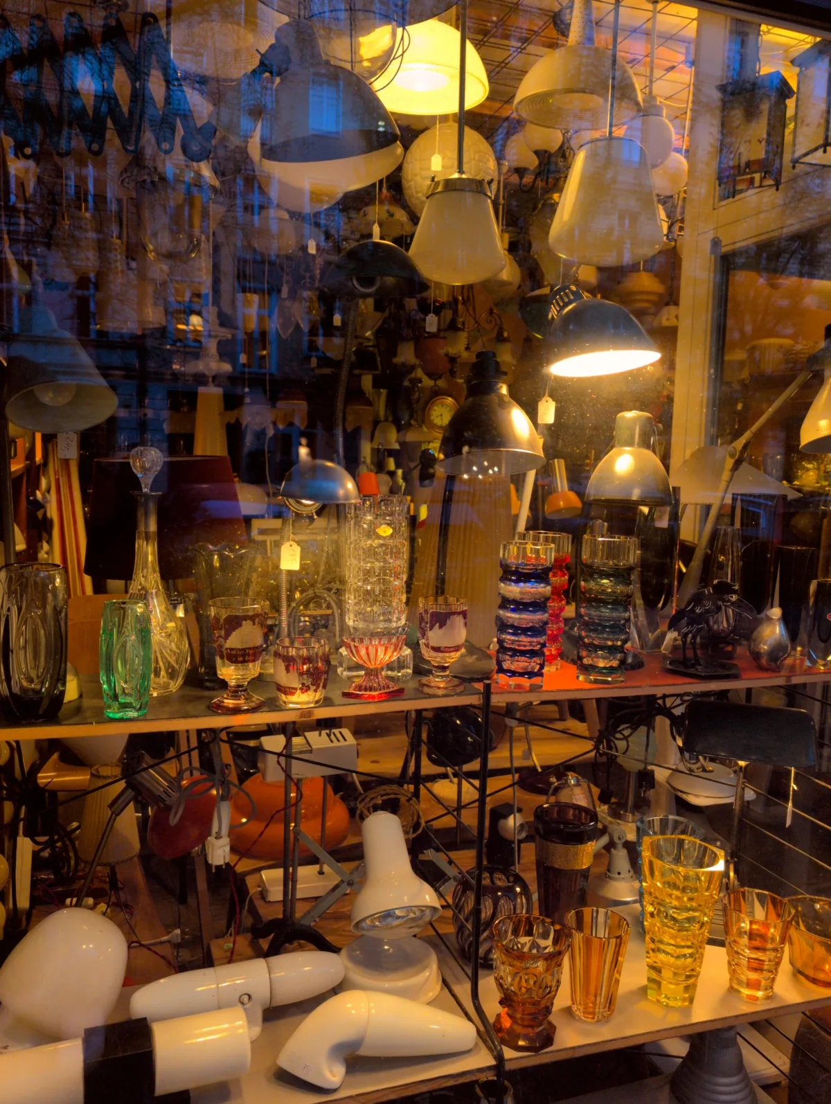 A Berlin lamp shop window photographed with the Golden Hour film look in Berlin, captured in-camera with Lvma