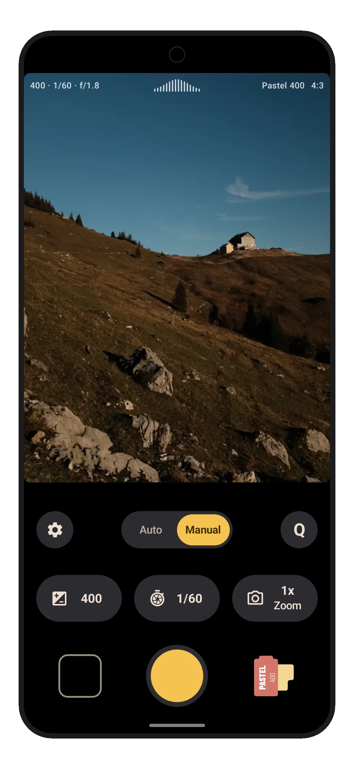 Lvma camera using the Black theme, Gold accent, Border controls, and visible camera values.